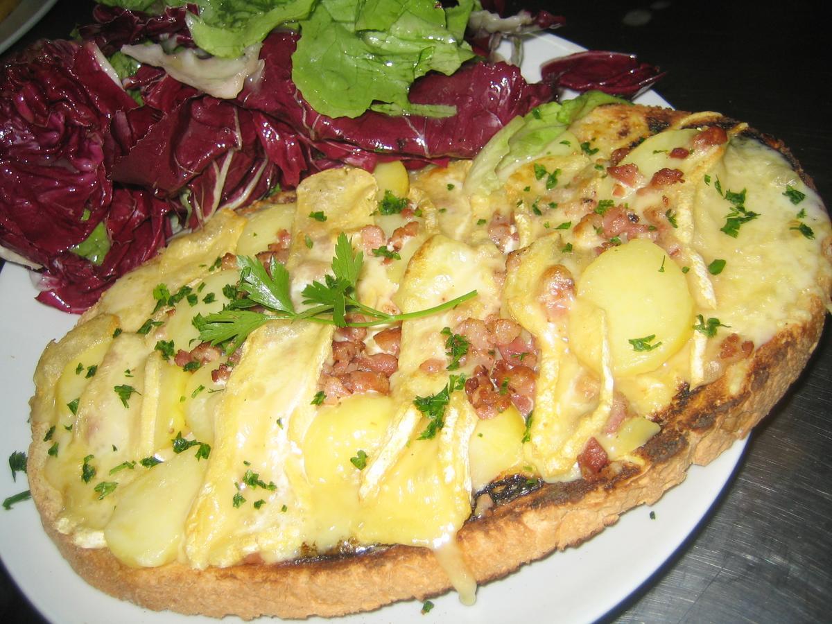ホテル Logis De L'Europe Restaurant Le Cepage Corbigny エクステリア 写真