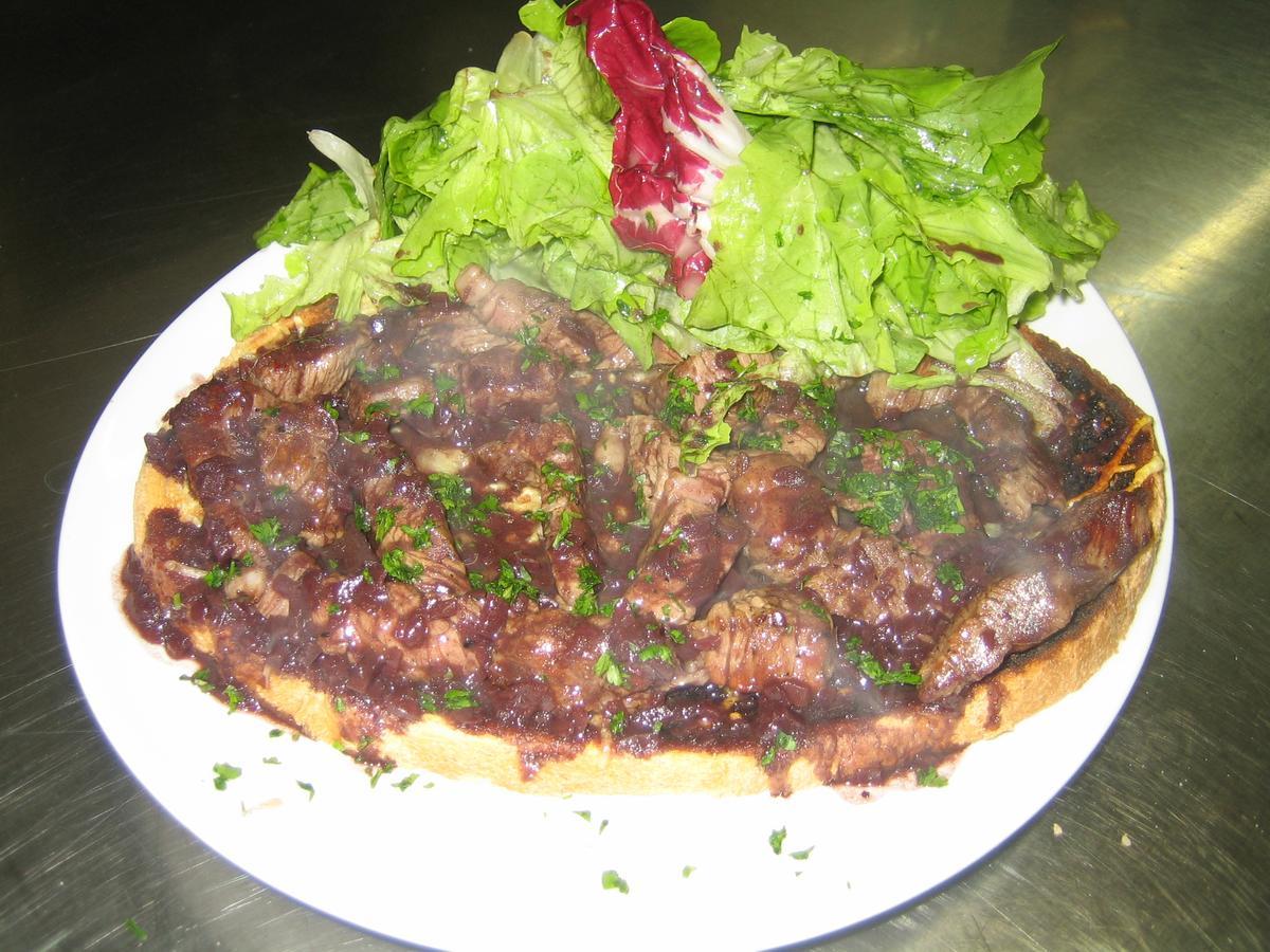 ホテル Logis De L'Europe Restaurant Le Cepage Corbigny エクステリア 写真