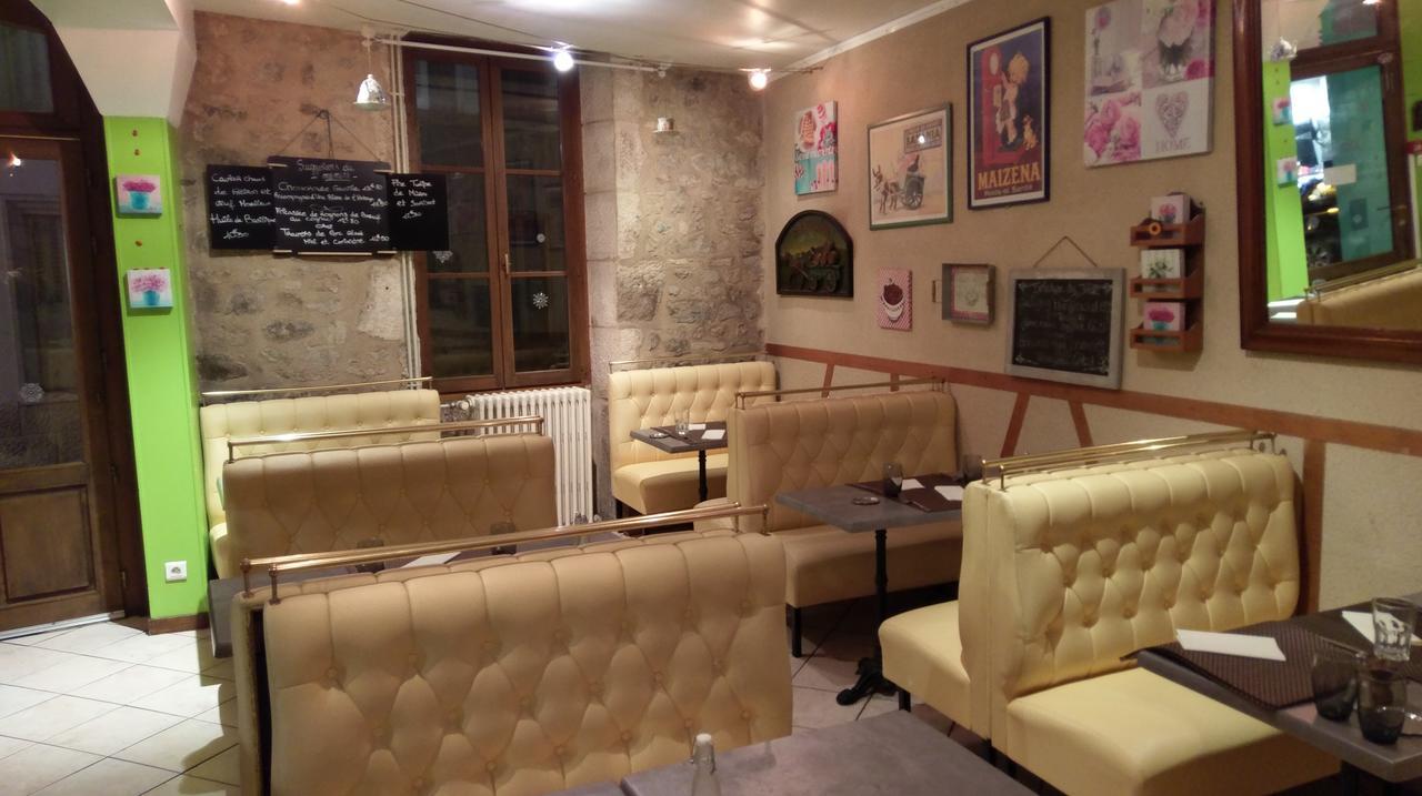 ホテル Logis De L'Europe Restaurant Le Cepage Corbigny エクステリア 写真