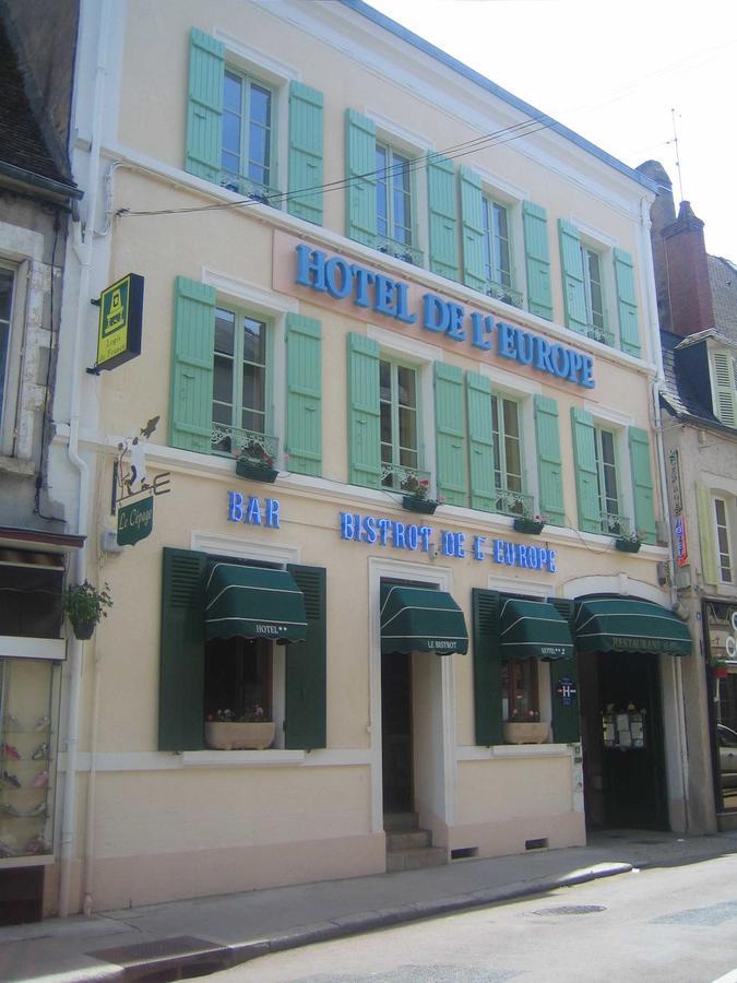 ホテル Logis De L'Europe Restaurant Le Cepage Corbigny エクステリア 写真